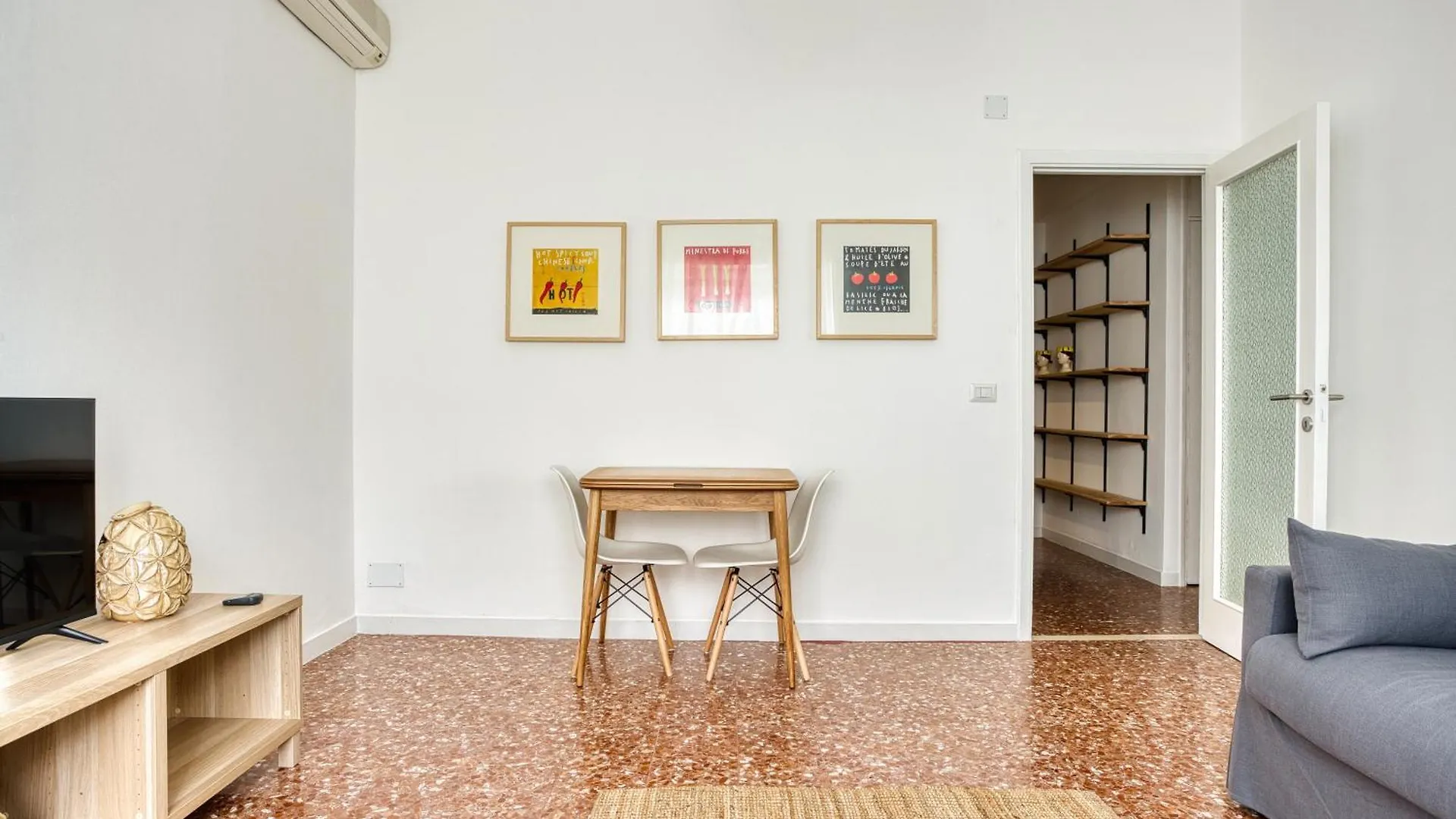 Charme Apartment In Balduina - Near St Peter Rome 0*,  Italy